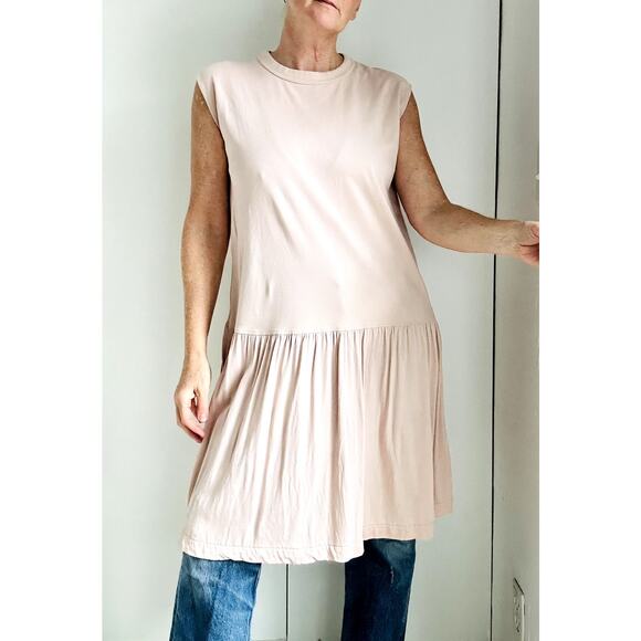 Uniqlo Blush Pink Shift Dress Size Small Bottom pleats Sweatshirt Style Layering - Picture 1 of 9